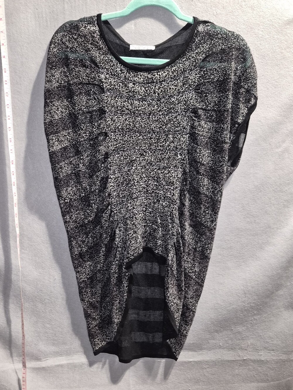 Alberto Makali Black & Silver Metallic Dolman Tunic Top – Estimated Size L/XL